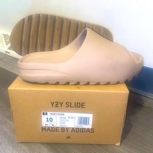*USED* Adidas Yeezy Bone Slide